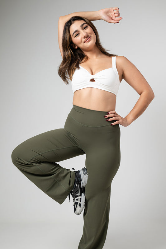 GREEN - Straight Leggings